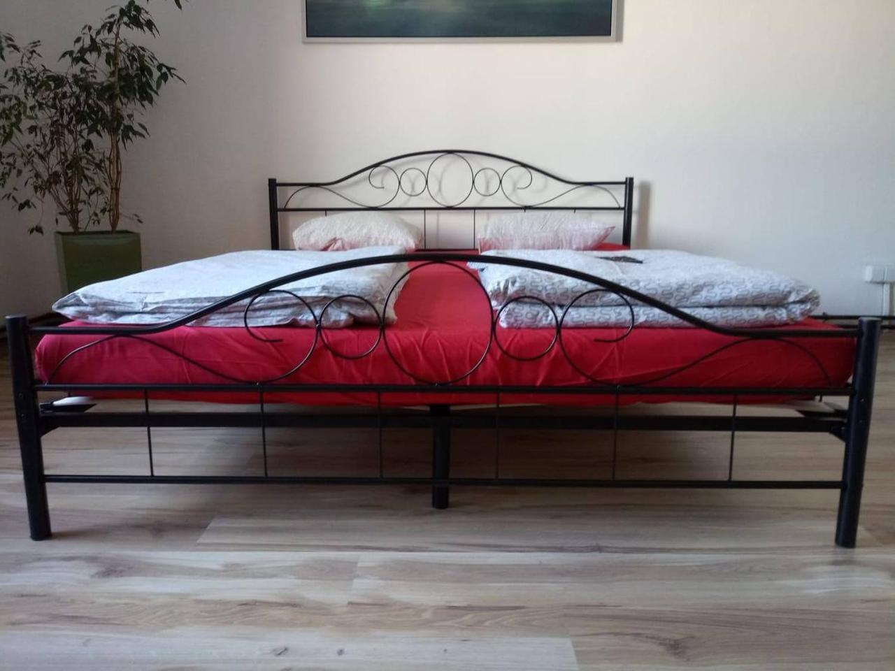 Hostel Awangarda - Poznan